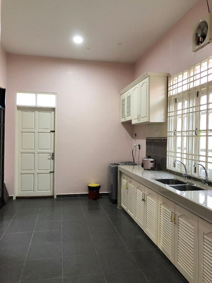 Family Homestay Kuala Terengganu Exterior foto